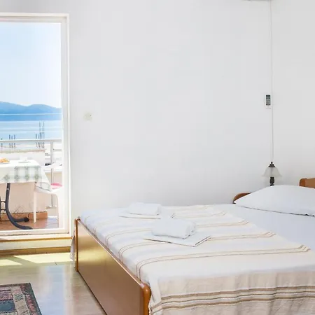 Mirna Center & * Gradac (Split-Dalmatia)