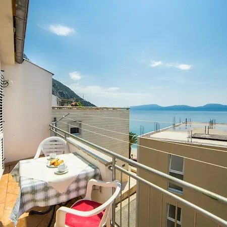 Mirna Center & * Gradac (Split-Dalmatia)